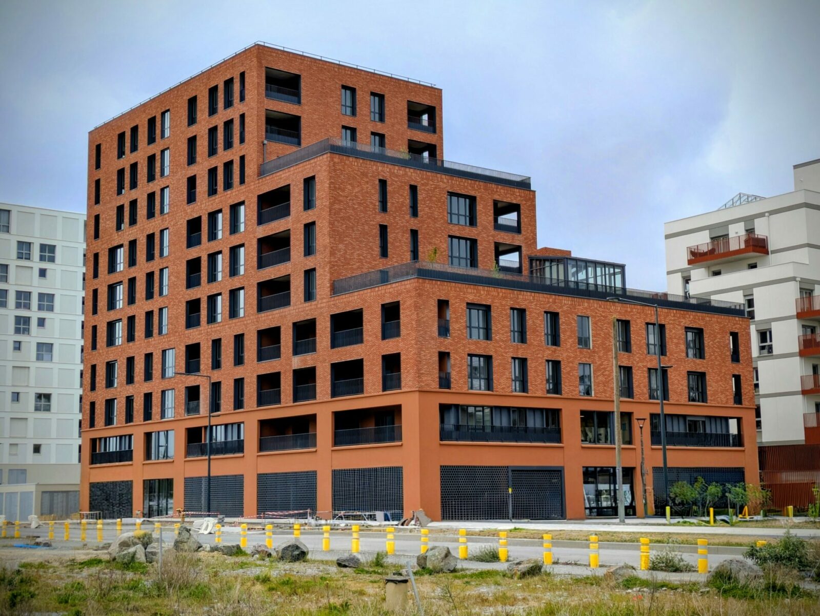 Sas Veille Cloison Seche Rennes VEILLE Plaquiste Rennes Darius Baud Chardonnet Logement Collectif Facade Brique R9